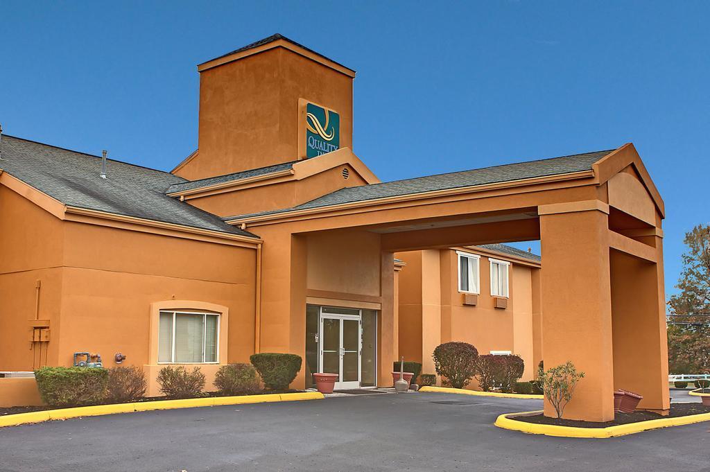 Quality Inn Brunswick Cleveland South Exterior foto